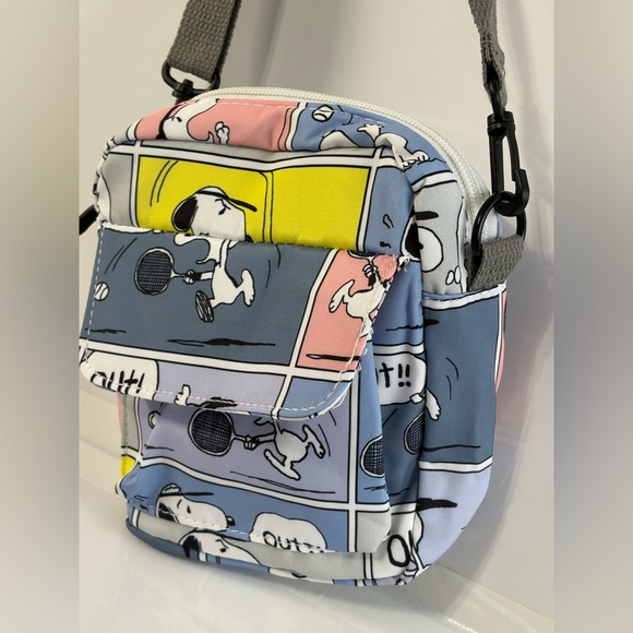 Colorful Snoopy Crossbody Bag - Picture 5 of 8